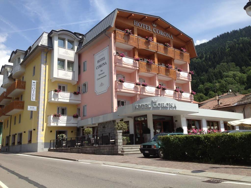 Hotel Corona Pinzolo Exterior foto